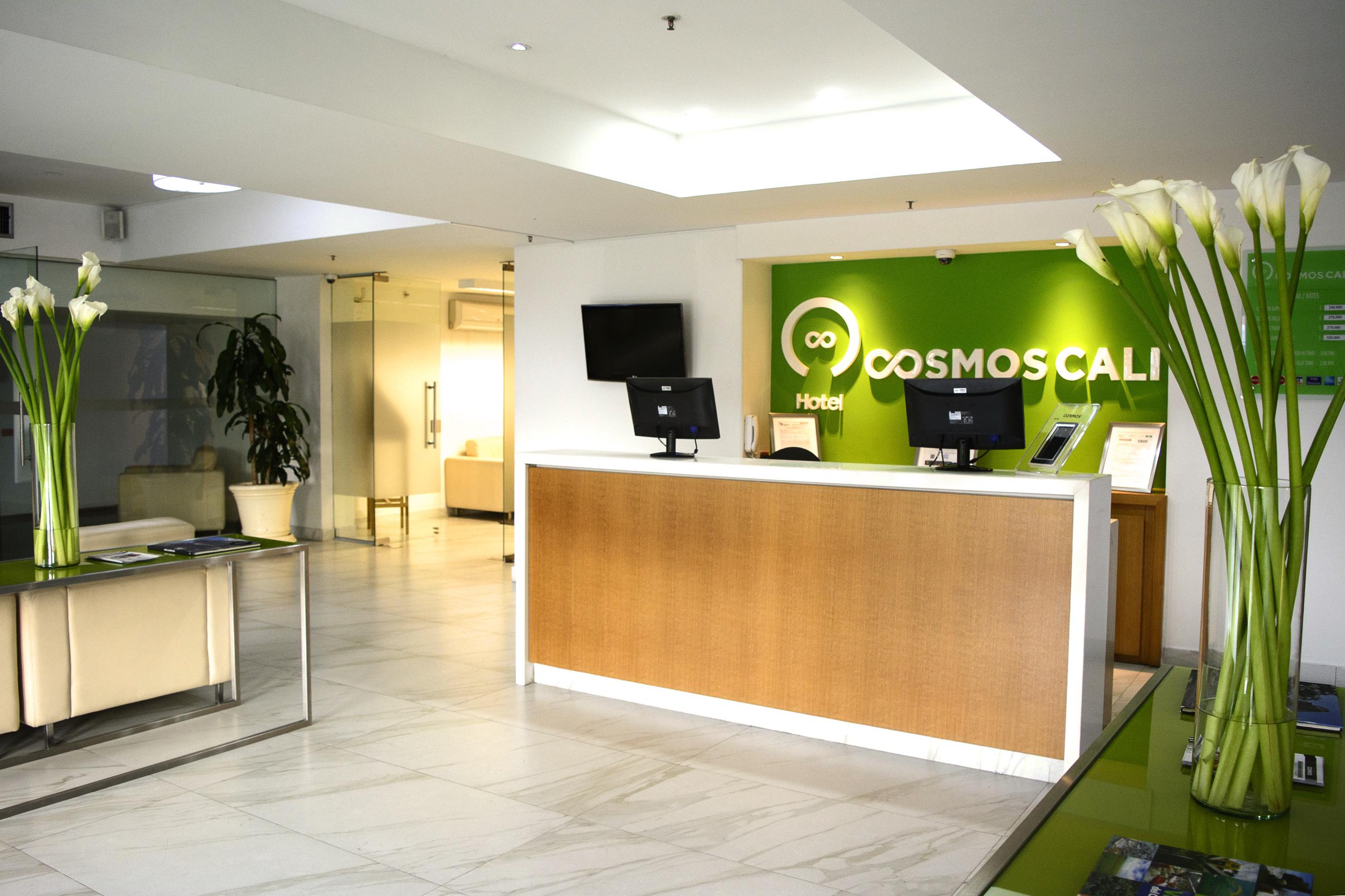 Hotel Cosmos カリ エクステリア 写真